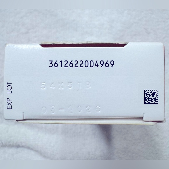 La Roche-Posay ANTHELIOS ULTRA LIGHT FLUID FACIAL SUNSCREEN SPF 60 50ml NIB - Picture 8 of 8